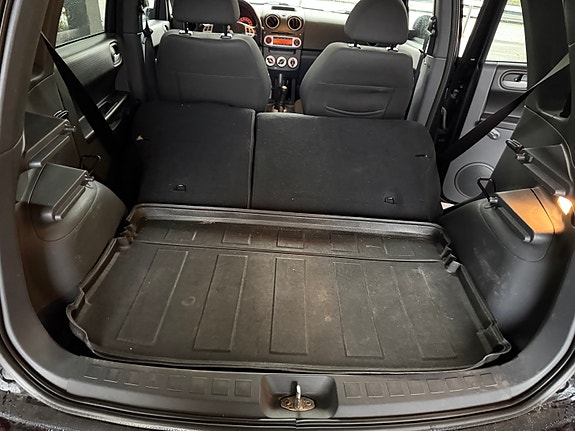 Mitsubishi Colt 14 of 30