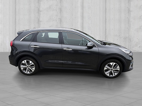 Kia e-Niro 8 of 22