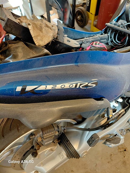 BMW K 1200 rs 2 of 6