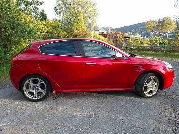 Alfa Romeo Giulietta 7 of 21