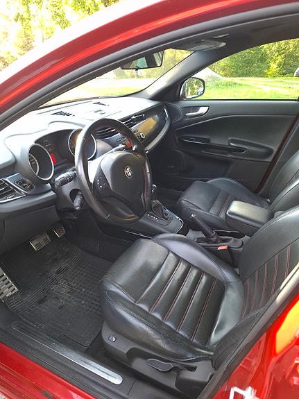 Alfa Romeo Giulietta 12 of 21