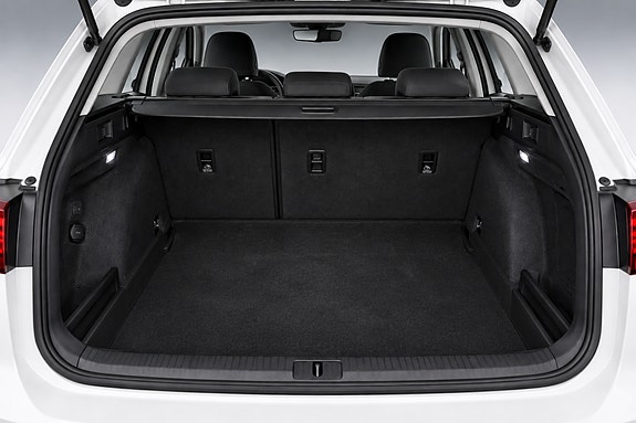 Volkswagen Golf VII 18 of 18