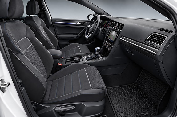 Volkswagen Golf VII 8 of 18