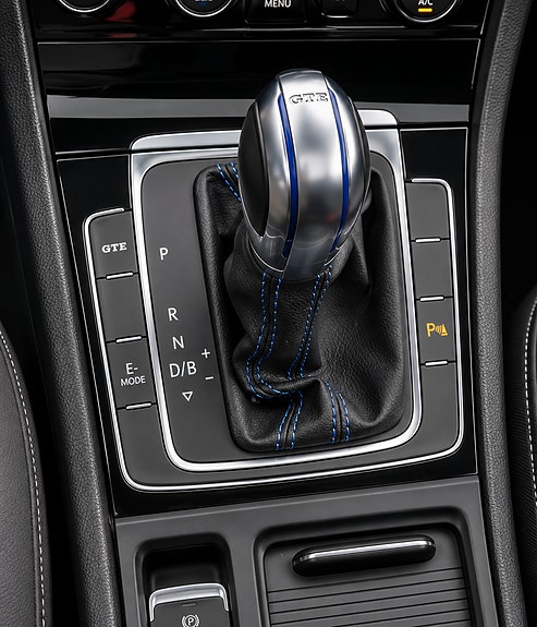 Volkswagen Golf VII 16 of 18