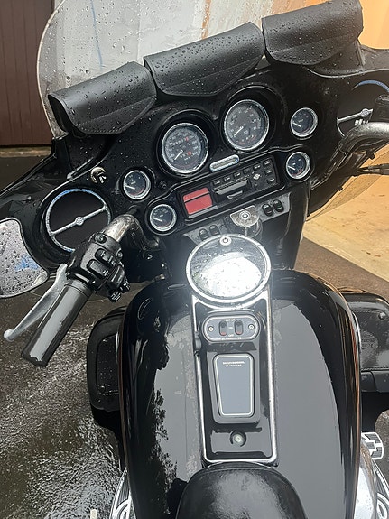Harley-Davidson FLHTCUI Electra Glide Ultra Classic 5 of 11
