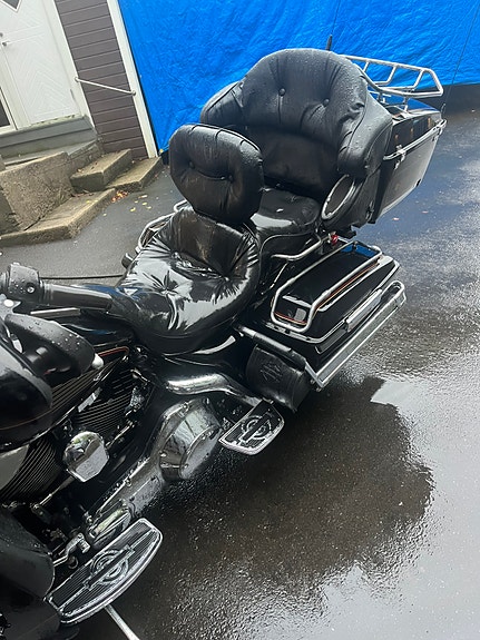 Harley-Davidson FLHTCUI Electra Glide Ultra Classic 6 of 11
