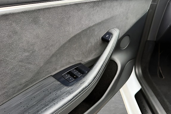 Tesla Model 3 25 of 30