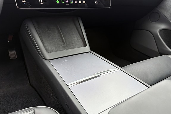 Tesla Model 3 24 of 30