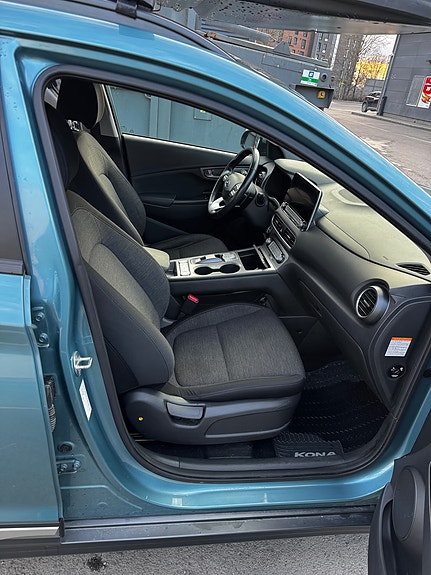Hyundai Kona 14 of 29