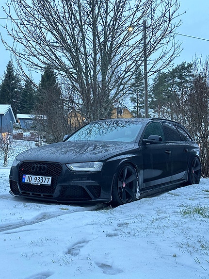 Audi RS4 18 of 27