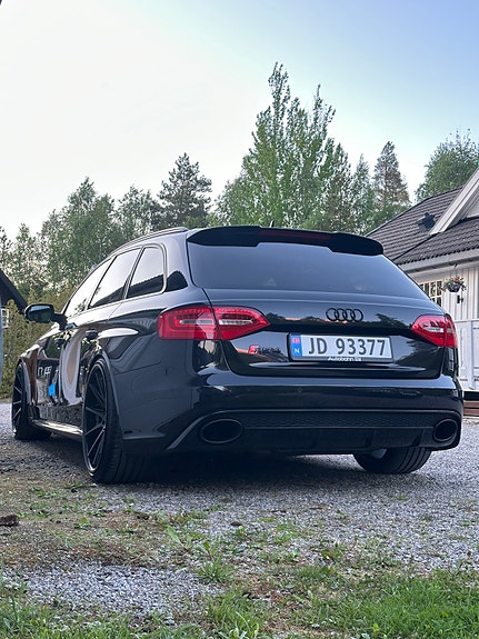 Audi RS4 11 of 27