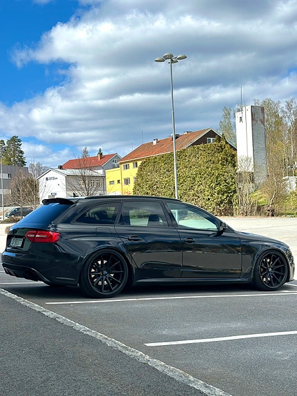 Audi RS4 12 of 27