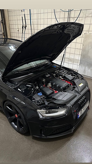 Audi RS4 19 of 27