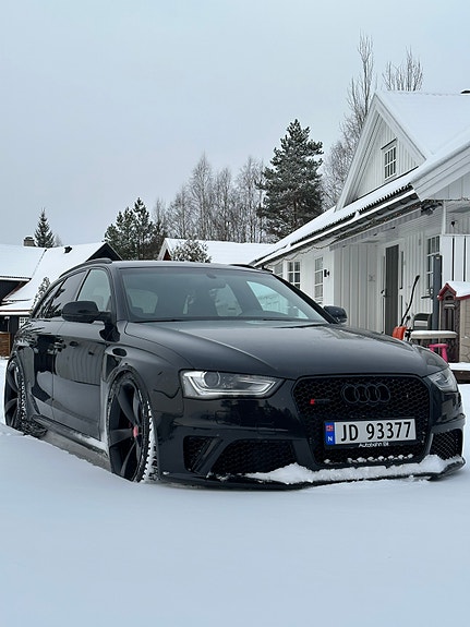 Audi RS4 17 of 27