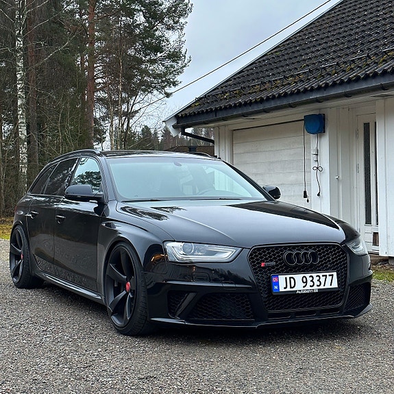 Audi RS4 21 of 27