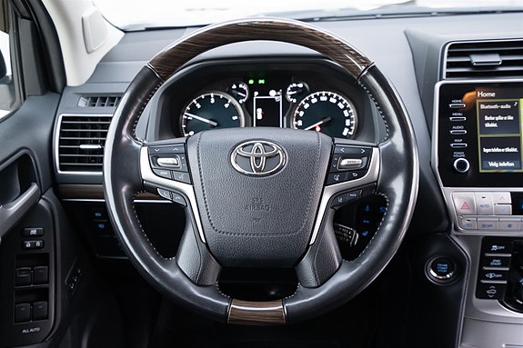 Toyota Land Cruiser 21 of 30