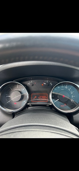 Peugeot 5008 11 of 22