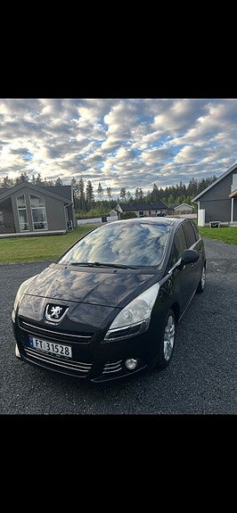 Peugeot 5008 8 of 22