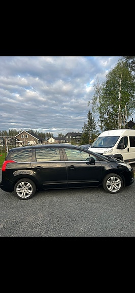 Peugeot 5008 7 of 22