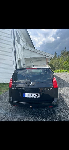 Peugeot 5008 3 of 22