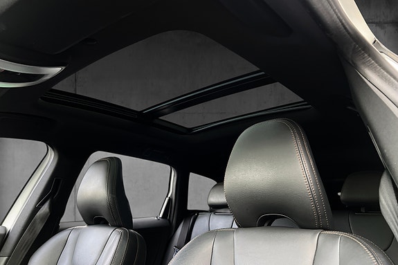 Volvo XC60 26 of 30