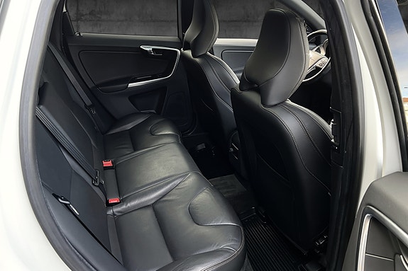 Volvo XC60 29 of 30