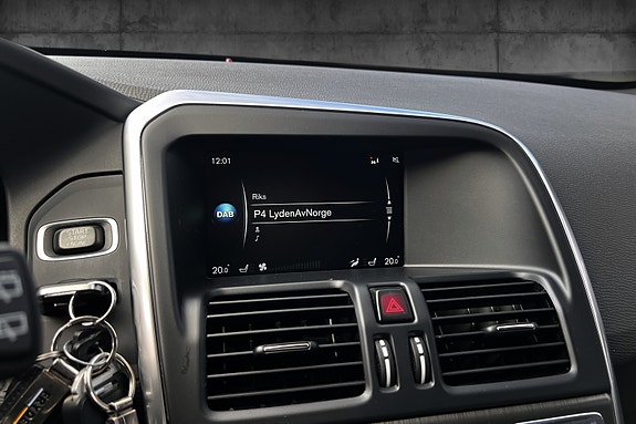 Volvo XC60 22 of 30
