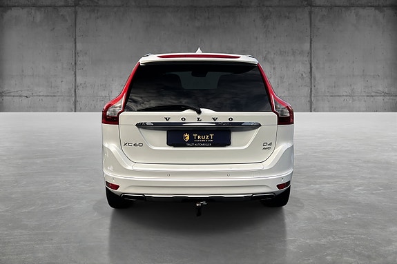 Volvo XC60 11 of 30