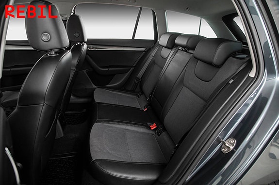 Skoda Octavia 10 of 26