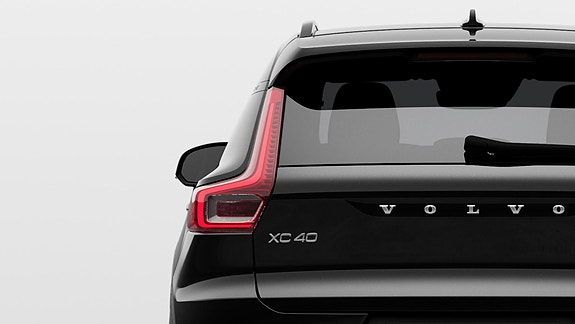 Volvo XC40 9 of 21