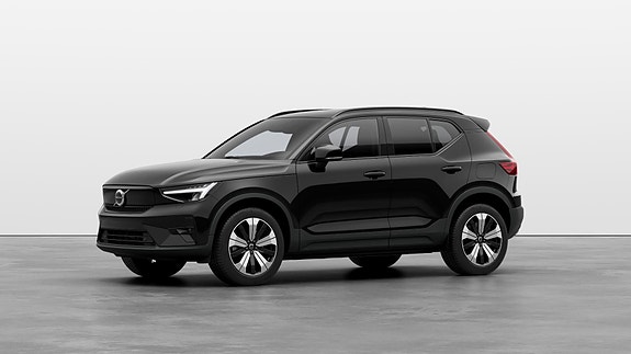 Volvo XC40 3 of 21