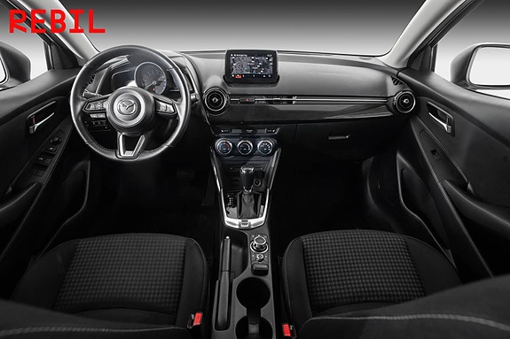 Mazda 2 11 of 24