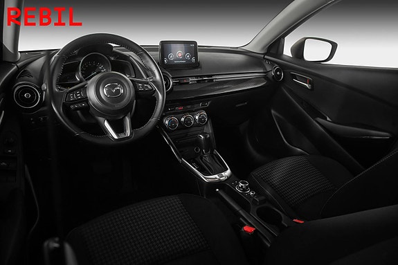 Mazda 2 9 of 24