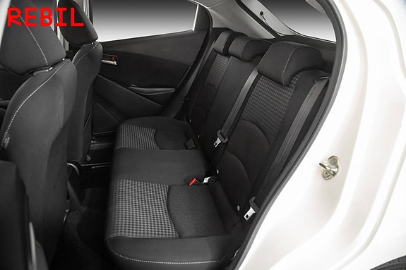 Mazda 2 10 of 24