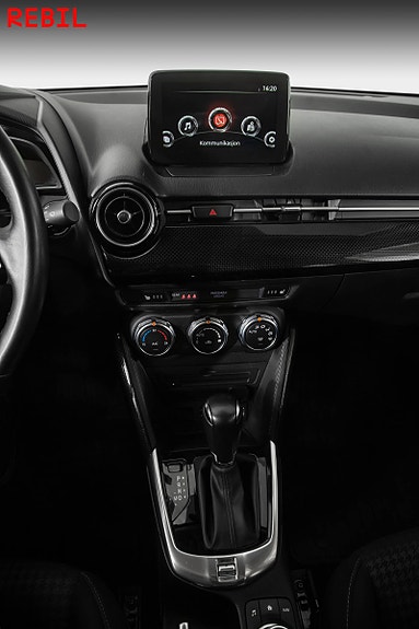Mazda 2 19 of 24