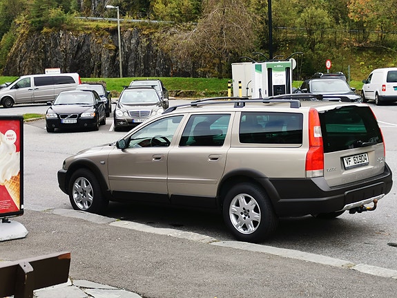 Volvo XC70 4 of 30