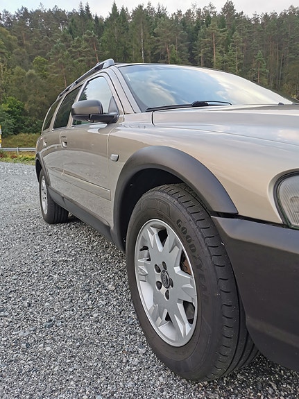 Volvo XC70 5 of 30