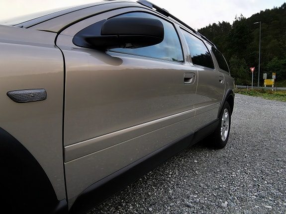 Volvo XC70 11 of 30