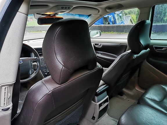 Volvo XC70 29 of 30