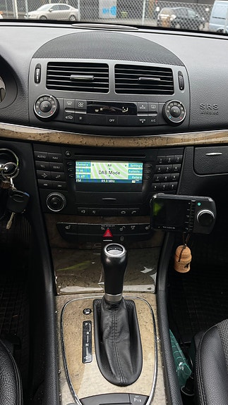 Mercedes-Benz E220 d 11 of 15
