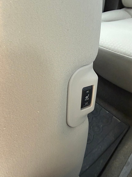Nissan Leaf 7 of 13