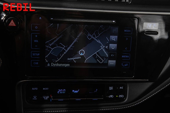 Toyota Auris 17 of 25