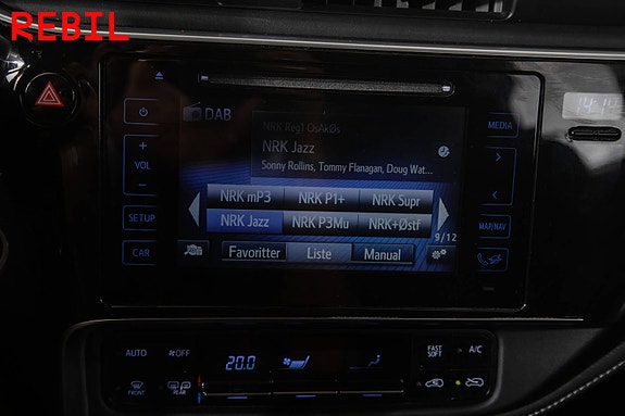Toyota Auris 18 of 25
