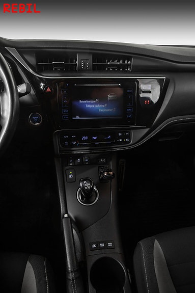 Toyota Auris 21 of 25