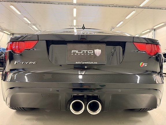 Jaguar F-TYPE 17 of 30