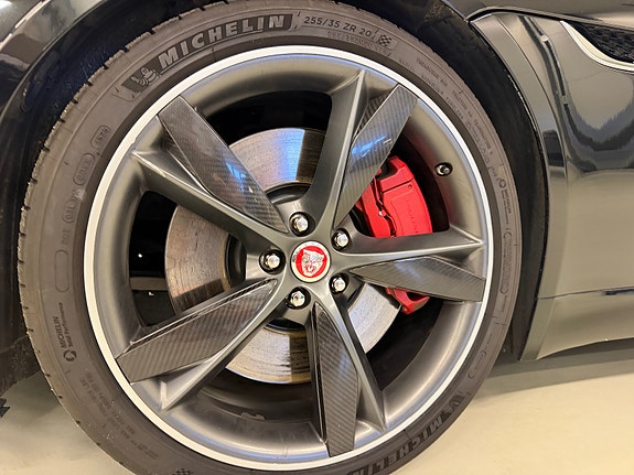 Jaguar F-TYPE 16 of 30