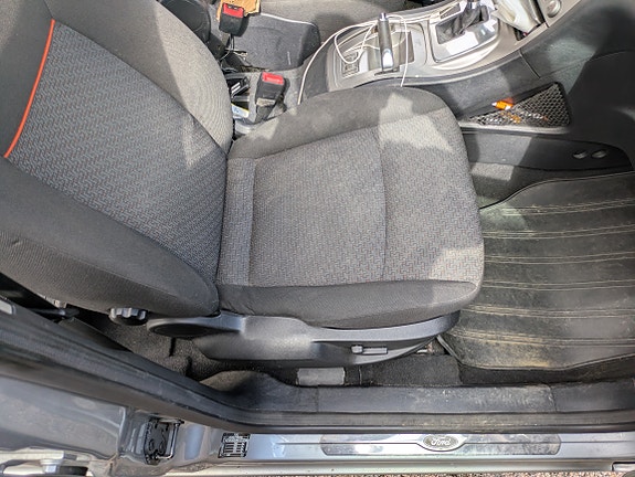 Ford Galaxy 6 of 11