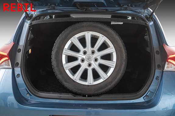 Toyota Auris 22 of 23