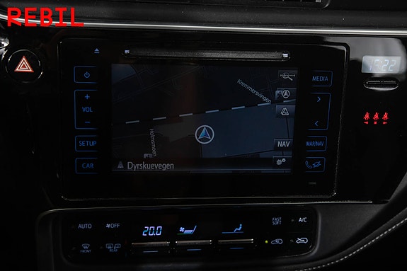 Toyota Auris 17 of 23