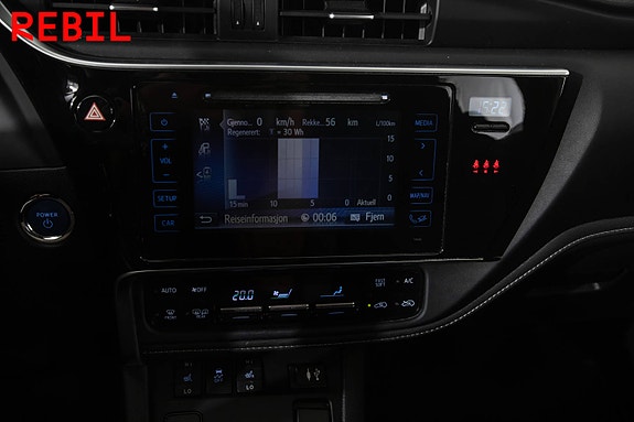 Toyota Auris 16 of 23